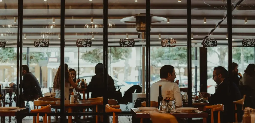 mirrors and windows in restaurant